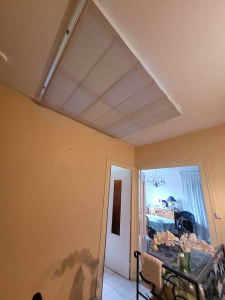 Pose de store sur mesure spécialement conçus pour lutter contre la chaleur créée par l'effet de serre et des UV