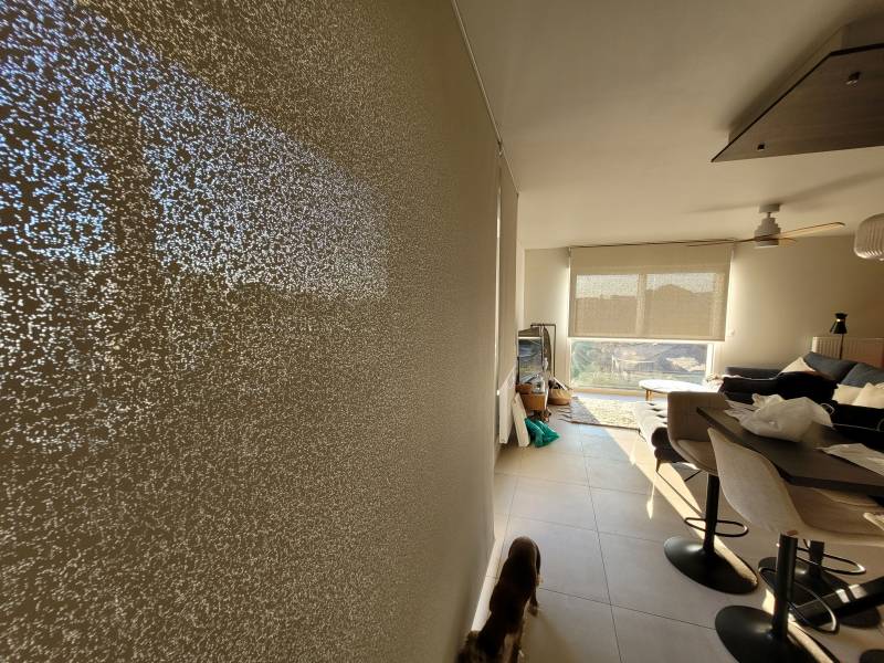 Augmenter votre confort et baisser votre consommation d'énergie : les stores intérieurs isolants anti chaleur