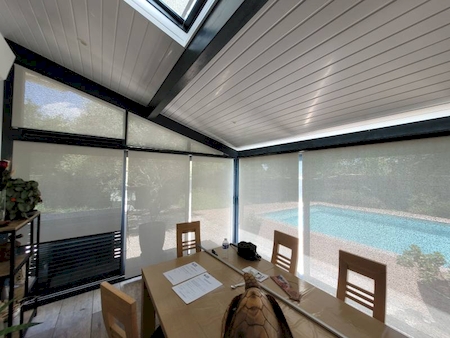 Notre zone d'activité pour ce service Solution de store sur-mesure anti chaleur pour plafond vitré intérieur ou verrière d’habitation avec SAV local à